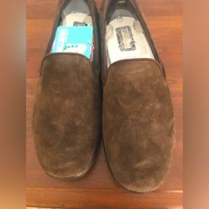 Skechers GoStep Cheery chocolate faux suede slip on loaferS- new in box